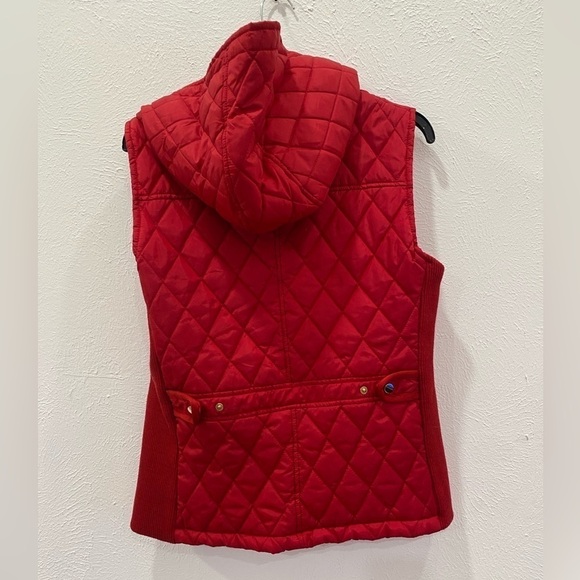 Daisy Red Quilted Puffer Vest with Hood sz M Elastic Sides - Picture 6 of 6